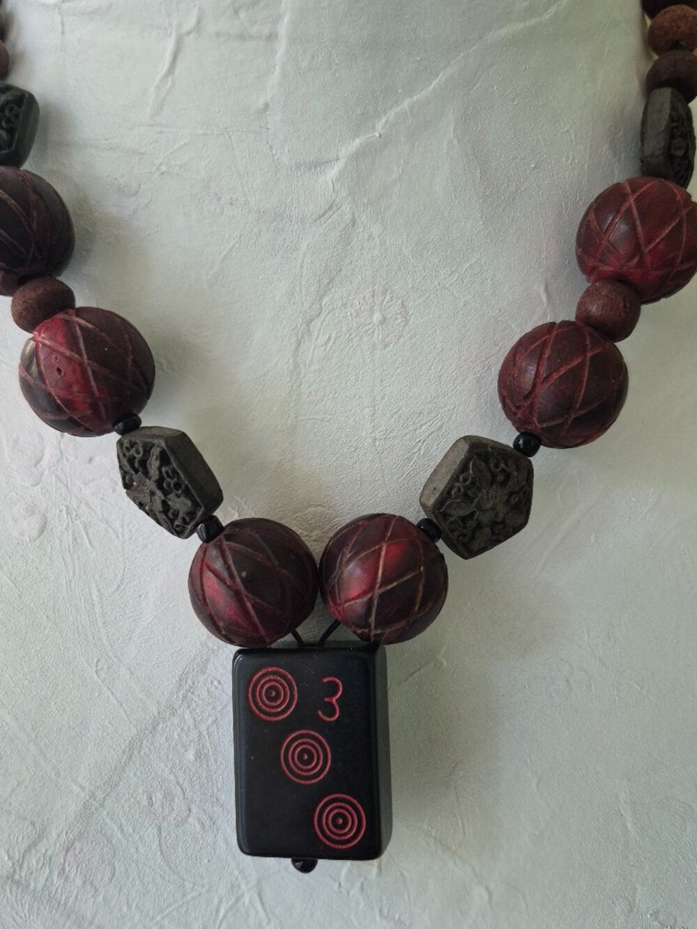 One-of-a-kind Necklace carved Brown and Red Cinnabar beads with Mahjong 3 Tile - Picture 8 of 8